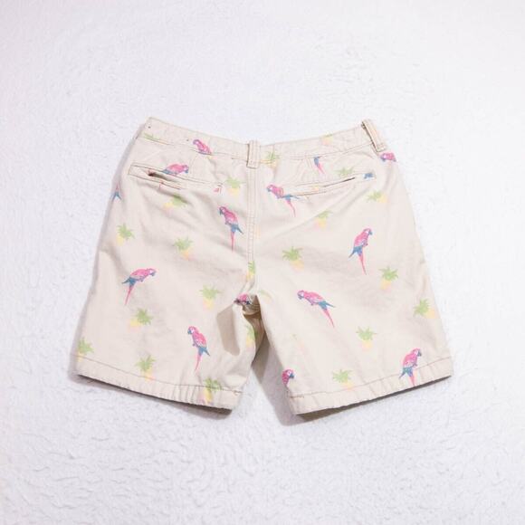 Hollister Shorts Mens 30 (31 waist) Cream Tropical Parrots Chino Button Fly - Picture 3 of 6